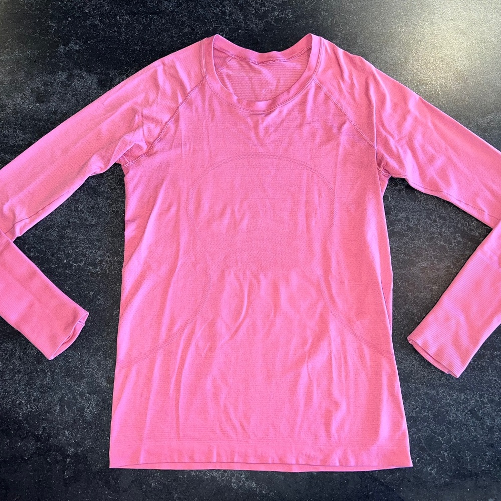 Women’s Lululemon Swiftly Tech Long-Sleeve Pink